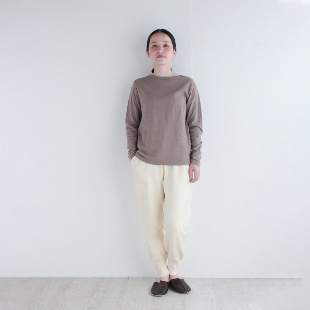 スムースニットジョガーパンツ スラっと細見えシルエット｜着心地の良いニットジョガーパンツ